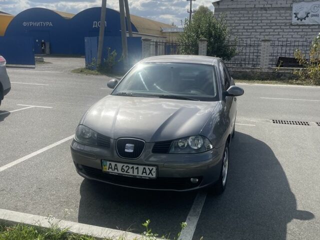 Сірий Сеат Cordoba, об'ємом двигуна 1.4 л та пробігом 234 тис. км за 2800 $, фото 1 на Automoto.ua