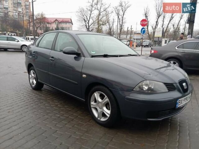 Сірий Сеат Cordoba, об'ємом двигуна 1.4 л та пробігом 169 тис. км за 4200 $, фото 1 на Automoto.ua