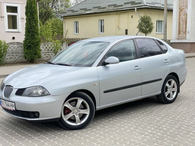 Сірий Сеат Cordoba, об'ємом двигуна 2 л та пробігом 240 тис. км за 4150 $, фото 1 на Automoto.ua