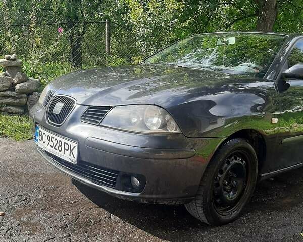 Серый Сеат Кордоба, объемом двигателя 1.98 л и пробегом 219 тыс. км за 3700 $, фото 1 на Automoto.ua