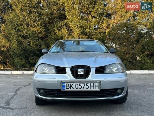 Серый Сеат Кордоба, объемом двигателя 1.39 л и пробегом 264 тыс. км за 3750 $, фото 1 на Automoto.ua