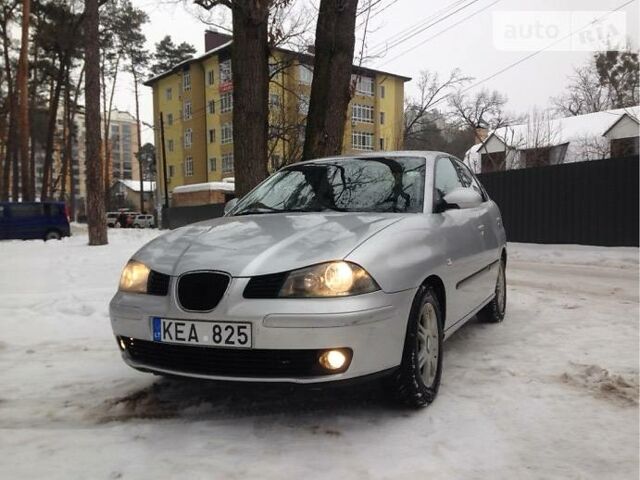 Сірий Сеат Cordoba, об'ємом двигуна 1.9 л та пробігом 200 тис. км за 1870 $, фото 1 на Automoto.ua