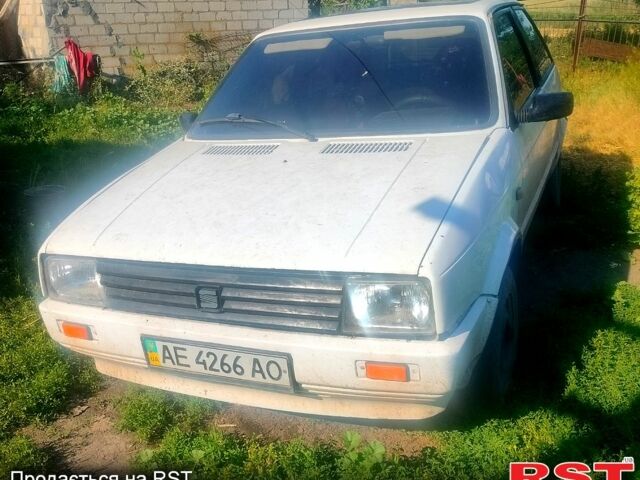 Белый Сеат Ибица, объемом двигателя 1.1 л и пробегом 0 тыс. км за 1000 $, фото 1 на Automoto.ua