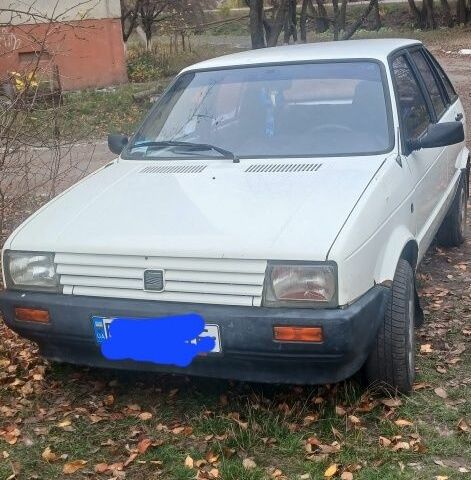 Белый Сеат Ибица, объемом двигателя 0.9 л и пробегом 260 тыс. км за 1000 $, фото 1 на Automoto.ua