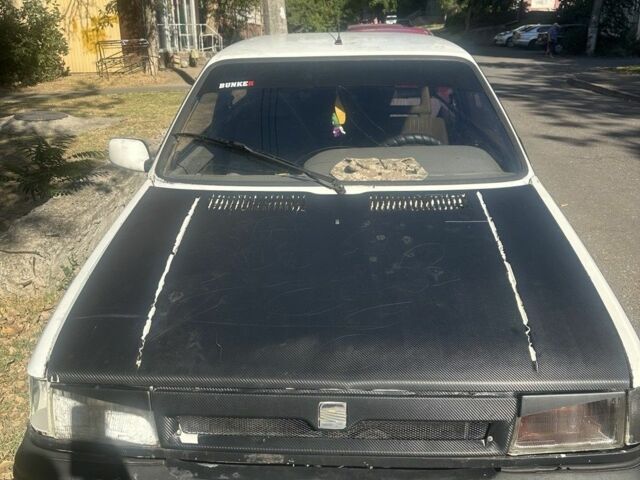 Белый Сеат Ибица, объемом двигателя 1.2 л и пробегом 270 тыс. км за 699 $, фото 1 на Automoto.ua