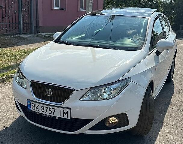 Белый Сеат Ибица, объемом двигателя 1.39 л и пробегом 270 тыс. км за 6500 $, фото 1 на Automoto.ua