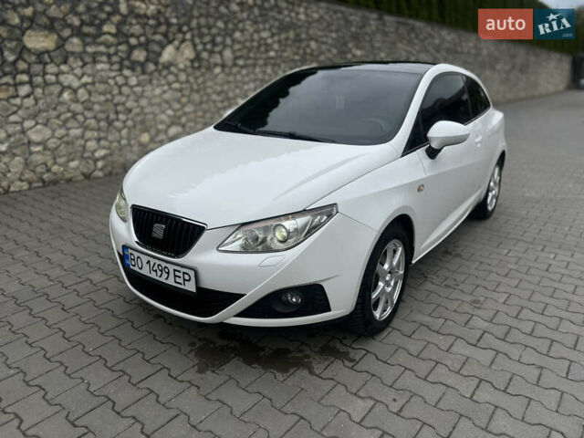 Белый Сеат Ибица, объемом двигателя 1.6 л и пробегом 203 тыс. км за 6500 $, фото 1 на Automoto.ua