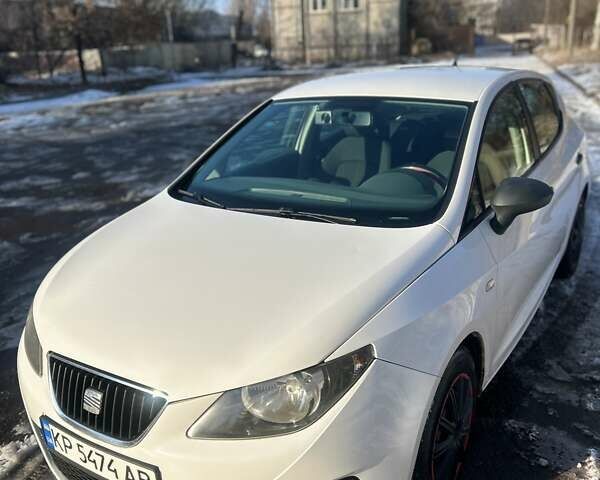 Белый Сеат Ибица, объемом двигателя 1.2 л и пробегом 238 тыс. км за 4300 $, фото 1 на Automoto.ua