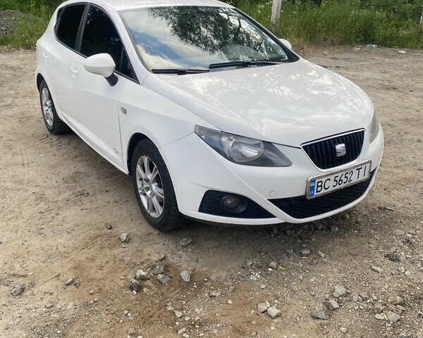 Белый Сеат Ибица, объемом двигателя 1.2 л и пробегом 270 тыс. км за 5400 $, фото 1 на Automoto.ua