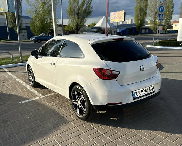 Белый Сеат Ибица, объемом двигателя 1.4 л и пробегом 177 тыс. км за 5100 $, фото 1 на Automoto.ua