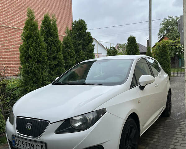 Белый Сеат Ибица, объемом двигателя 1.2 л и пробегом 199 тыс. км за 4700 $, фото 1 на Automoto.ua