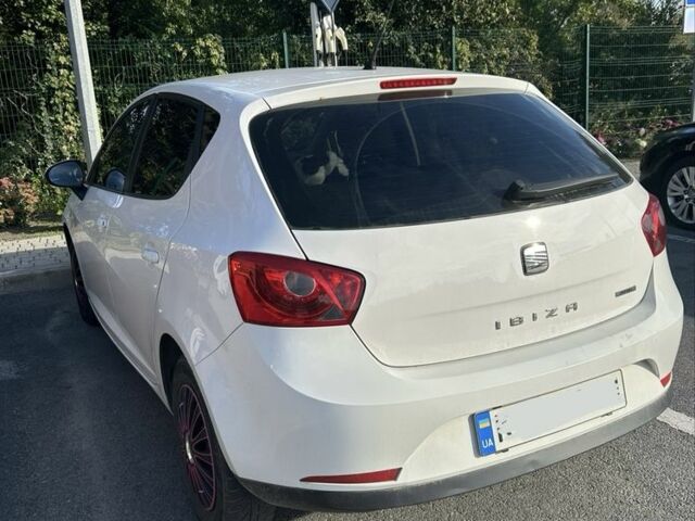 Білий Сеат Ibiza, об'ємом двигуна 1.6 л та пробігом 210 тис. км за 5700 $, фото 1 на Automoto.ua