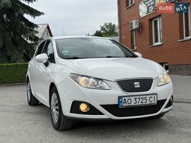 Білий Сеат Ibiza, об'ємом двигуна 1.2 л та пробігом 257 тис. км за 4444 $, фото 1 на Automoto.ua
