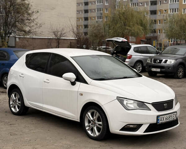Белый Сеат Ибица, объемом двигателя 1.39 л и пробегом 210 тыс. км за 6400 $, фото 1 на Automoto.ua