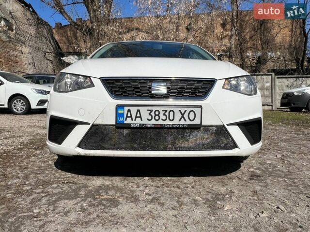 Белый Сеат Ибица, объемом двигателя 1 л и пробегом 157 тыс. км за 10500 $, фото 1 на Automoto.ua