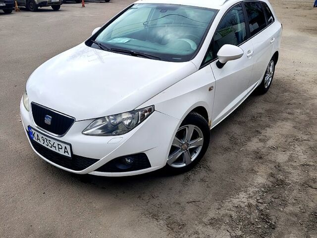 Білий Сеат Ibiza, об'ємом двигуна 1.2 л та пробігом 301 тис. км за 4200 $, фото 1 на Automoto.ua
