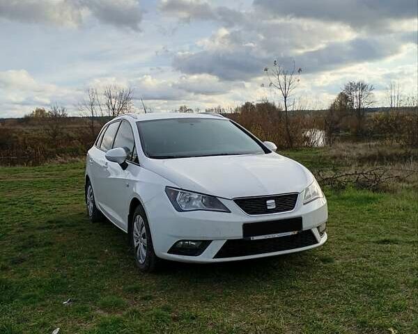 Белый Сеат Ибица, объемом двигателя 1.6 л и пробегом 139 тыс. км за 7500 $, фото 1 на Automoto.ua