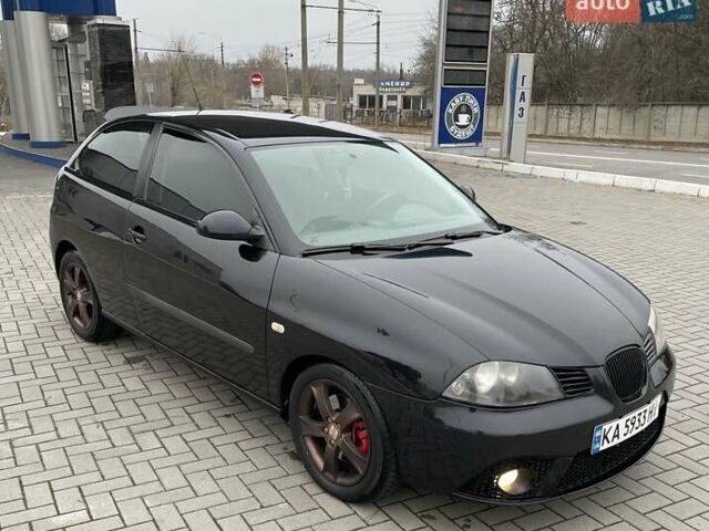 Черный Сеат Ибица, объемом двигателя 2 л и пробегом 310 тыс. км за 3600 $, фото 1 на Automoto.ua