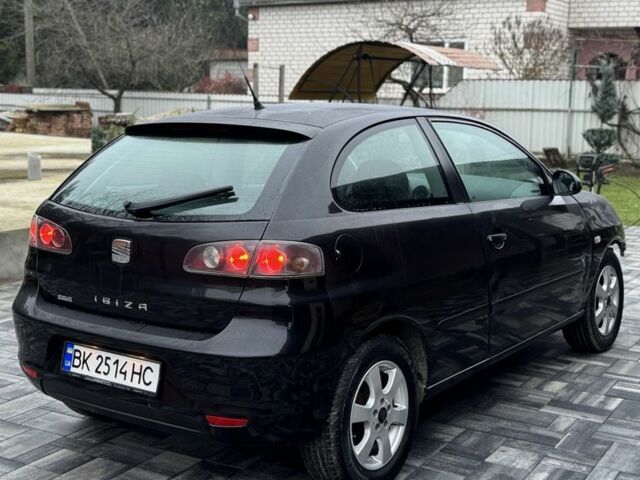 Черный Сеат Ибица, объемом двигателя 1.2 л и пробегом 250 тыс. км за 1390 $, фото 1 на Automoto.ua