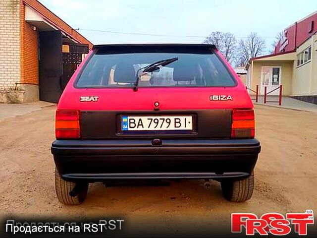 Красный Сеат Ибица, объемом двигателя 1.2 л и пробегом 0 тыс. км за 850 $, фото 1 на Automoto.ua