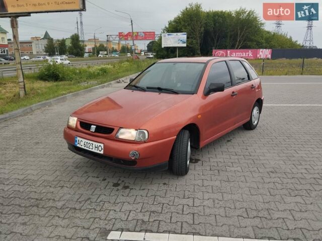 Красный Сеат Ибица, объемом двигателя 1.4 л и пробегом 300 тыс. км за 2600 $, фото 1 на Automoto.ua