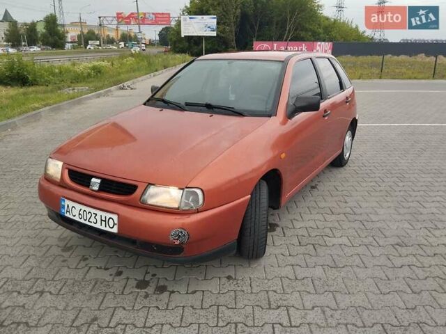 Червоний Сеат Ibiza, об'ємом двигуна 1.4 л та пробігом 300 тис. км за 2600 $, фото 1 на Automoto.ua