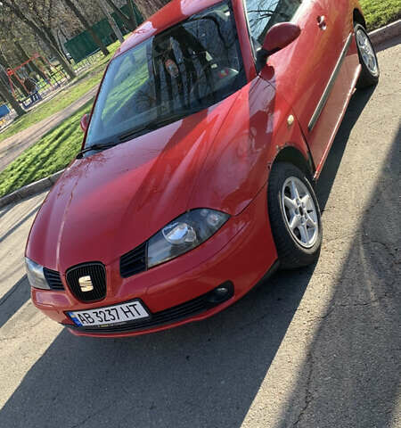Красный Сеат Ибица, объемом двигателя 1.39 л и пробегом 219 тыс. км за 3250 $, фото 1 на Automoto.ua