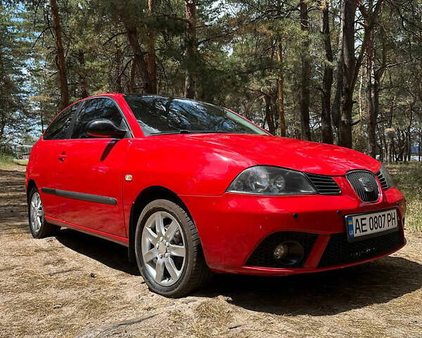 Красный Сеат Ибица, объемом двигателя 1.4 л и пробегом 232 тыс. км за 3500 $, фото 1 на Automoto.ua