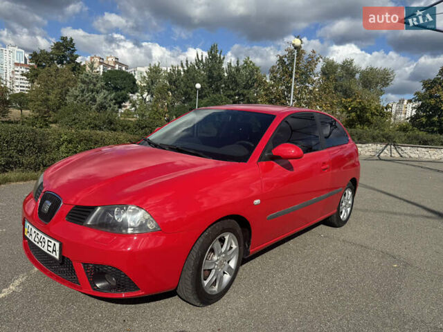 Красный Сеат Ибица, объемом двигателя 1.4 л и пробегом 181 тыс. км за 4450 $, фото 1 на Automoto.ua