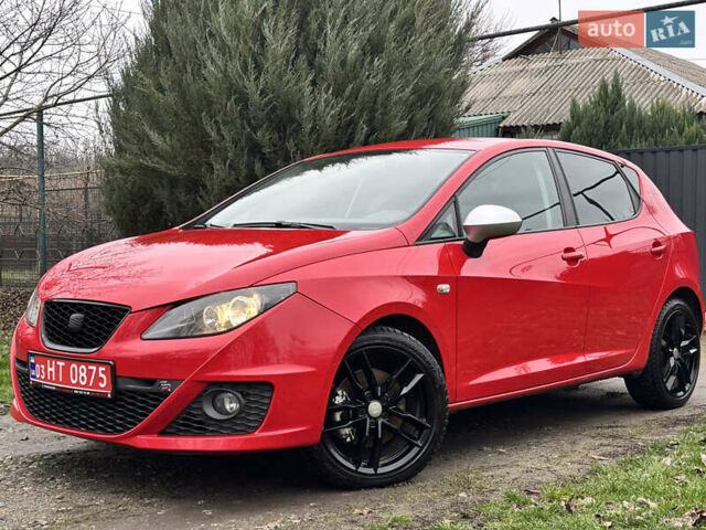 Красный Сеат Ибица, объемом двигателя 1.4 л и пробегом 219 тыс. км за 8300 $, фото 1 на Automoto.ua