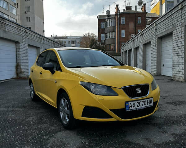 Желтый Сеат Ибица, объемом двигателя 1.4 л и пробегом 136 тыс. км за 5700 $, фото 1 на Automoto.ua