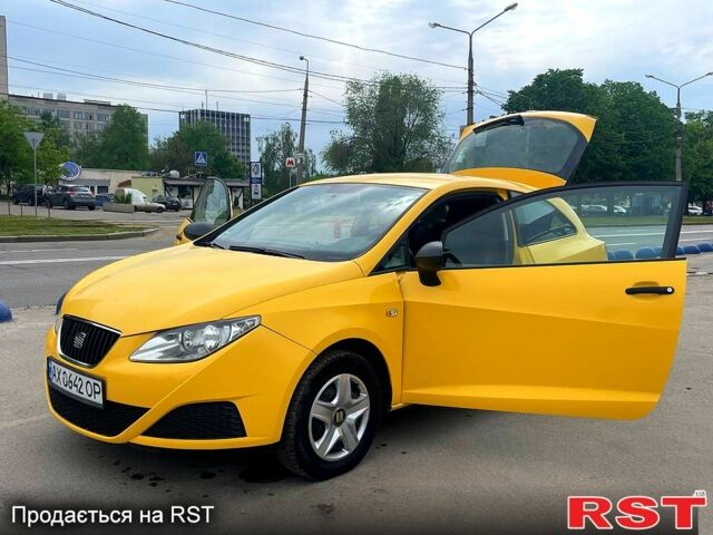 Желтый Сеат Ибица, объемом двигателя 1.2 л и пробегом 290 тыс. км за 4500 $, фото 1 на Automoto.ua
