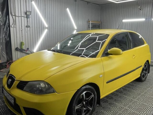 Желтый Сеат Ибица, объемом двигателя 1.4 л и пробегом 206 тыс. км за 3300 $, фото 1 на Automoto.ua