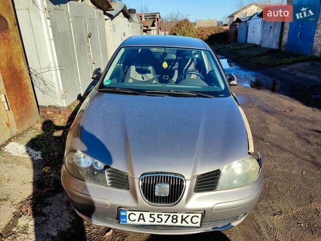 Серый Сеат Ибица, объемом двигателя 1.4 л и пробегом 210 тыс. км за 2000 $, фото 1 на Automoto.ua