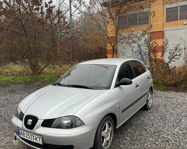 Серый Сеат Ибица, объемом двигателя 1.39 л и пробегом 300 тыс. км за 3100 $, фото 1 на Automoto.ua
