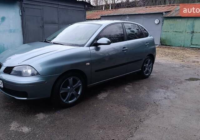 Серый Сеат Ибица, объемом двигателя 2 л и пробегом 140 тыс. км за 4400 $, фото 1 на Automoto.ua