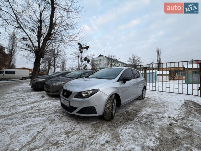 Серый Сеат Ибица, объемом двигателя 1.9 л и пробегом 218 тыс. км за 3999 $, фото 1 на Automoto.ua