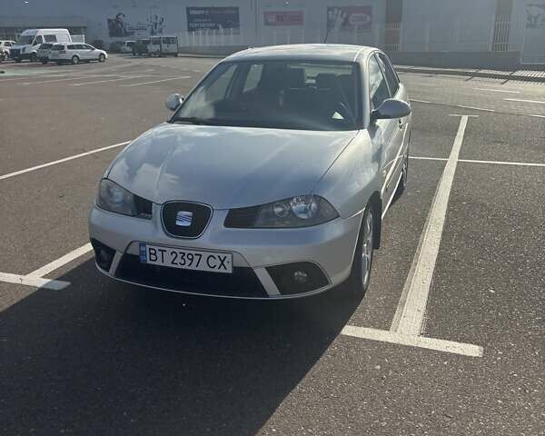 Сеат Ibiza 2008 у Одесі на Automoto.ua Сірий Сеат Ibiza, об'ємом двигуна 1.6 л та пробігом 92 тис. км за 4100 $, фото 1 на Automoto.ua