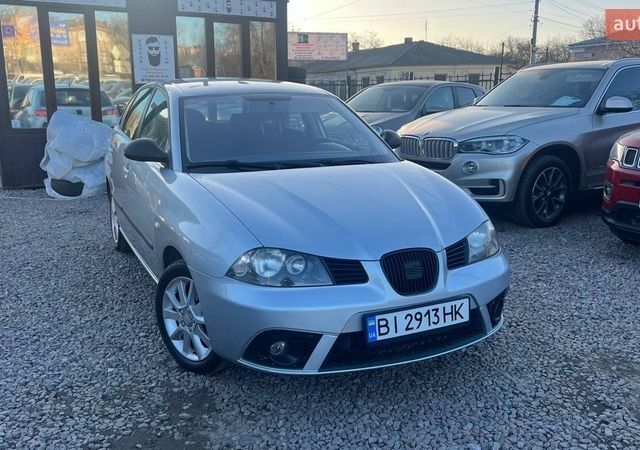 Серый Сеат Ибица, объемом двигателя 1.6 л и пробегом 232 тыс. км за 4600 $, фото 1 на Automoto.ua