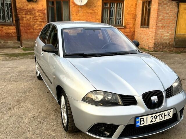 Серый Сеат Ибица, объемом двигателя 1.6 л и пробегом 200 тыс. км за 4499 $, фото 1 на Automoto.ua