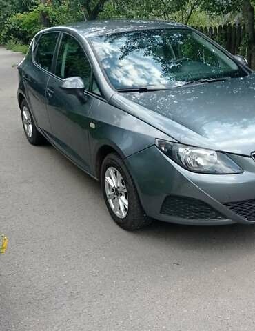 Серый Сеат Ибица, объемом двигателя 1.2 л и пробегом 212 тыс. км за 5000 $, фото 1 на Automoto.ua