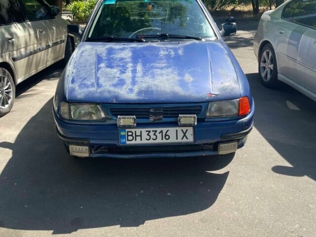 Синий Сеат Ибица, объемом двигателя 1.4 л и пробегом 300 тыс. км за 750 $, фото 1 на Automoto.ua