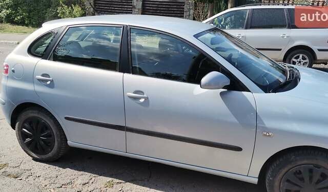 Синий Сеат Ибица, объемом двигателя 0 л и пробегом 263 тыс. км за 3600 $, фото 1 на Automoto.ua