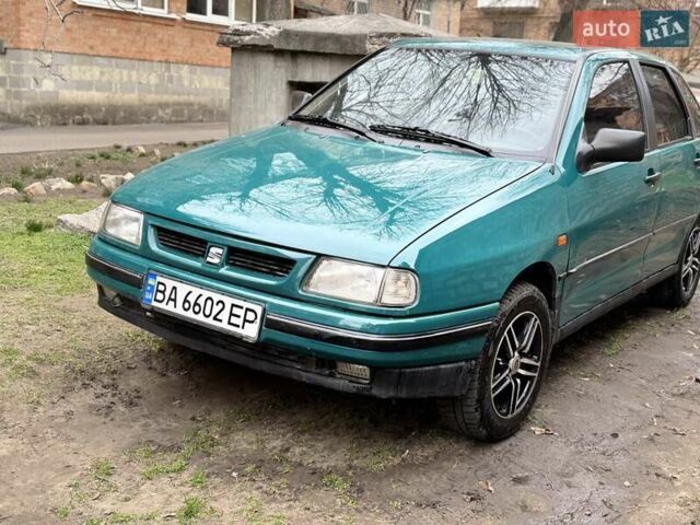 Зеленый Сеат Ибица, объемом двигателя 1.3 л и пробегом 190 тыс. км за 2500 $, фото 1 на Automoto.ua