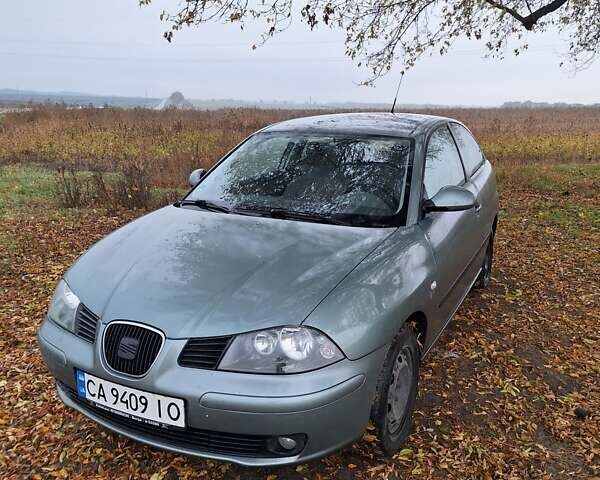 Зеленый Сеат Ибица, объемом двигателя 1.2 л и пробегом 131 тыс. км за 4000 $, фото 1 на Automoto.ua