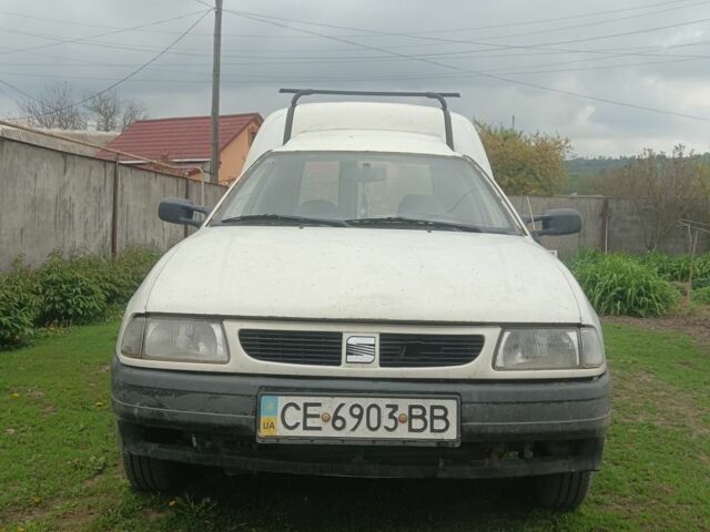 Белый Сеат Инка, объемом двигателя 0 л и пробегом 500 тыс. км за 1400 $, фото 1 на Automoto.ua