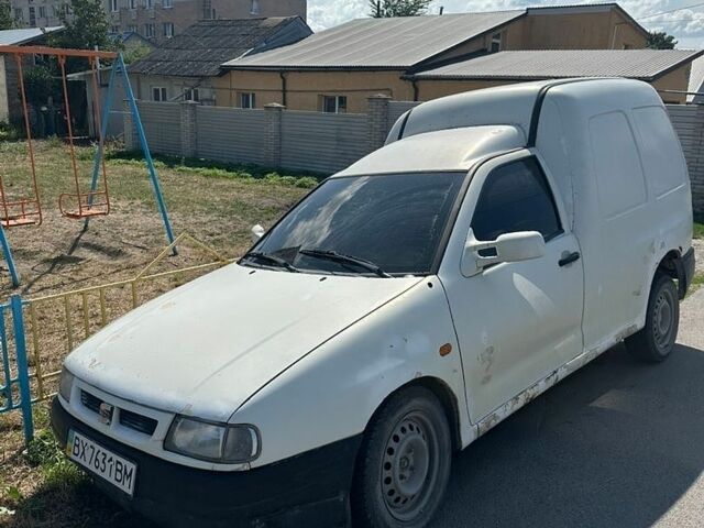 Белый Сеат Инка, объемом двигателя 1.9 л и пробегом 300 тыс. км за 1100 $, фото 1 на Automoto.ua