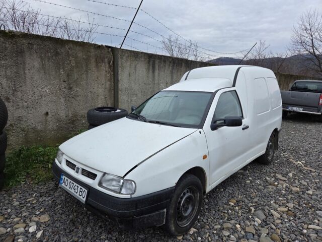 Белый Сеат Инка, объемом двигателя 1.4 л и пробегом 199 тыс. км за 1750 $, фото 1 на Automoto.ua