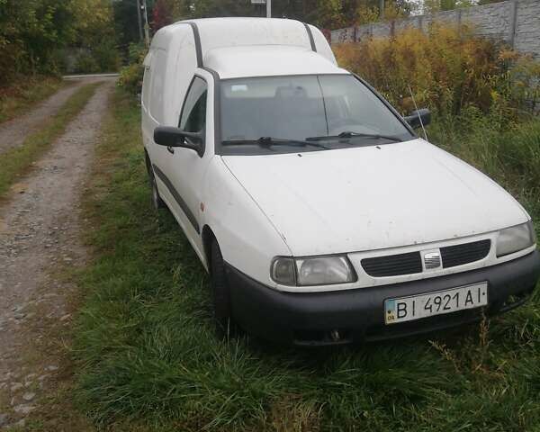 Белый Сеат Инка, объемом двигателя 0 л и пробегом 113 тыс. км за 1000 $, фото 1 на Automoto.ua
