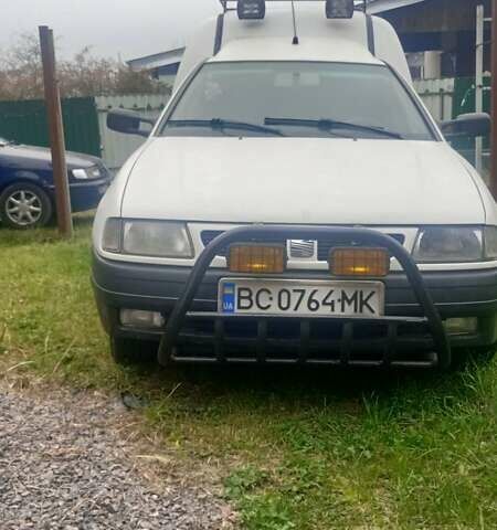 Білий Сеат Inca, об'ємом двигуна 0 л та пробігом 250 тис. км за 2700 $, фото 1 на Automoto.ua